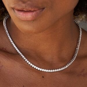 NIB Diamond Tennis Necklace in White Gold 18 length